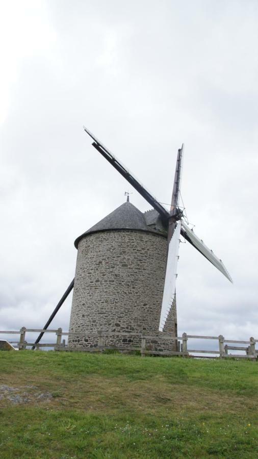 Bed and Breakfast Les Colombes De La Baie Du Mont Saint-Michel Aucey-la-Plaine Экстерьер фото